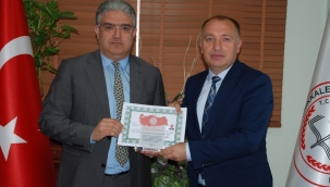 Deprem bölgesinde görev alanlar başarı belgesi ile ödüllendirildi