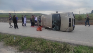 Seyir halindeki otomobil bir anda bu hale geldi