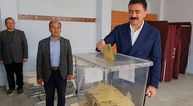 Vali Tekbıyıkoğlu, "Seçim günleri demokrasi için önemli günlerdir"