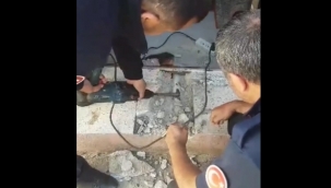 Lavabo gider borusuna sıkıştı