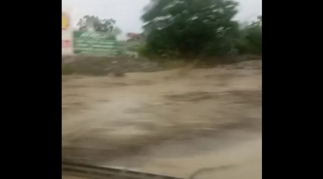 Sel suları Ankara-Kırıkkale yolunu kapattı