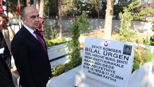 İlk ziyareti şehitlik oldu