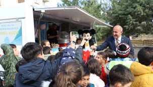 Öğrenciler geri dönüşüm konusunda bilinlendiriliyor