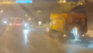 Ekipler yolları açık tutmak için gece mesaisinde