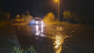 Gök gürültülü sağanak yağış etkili oldu