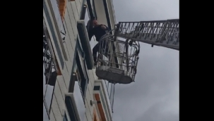 Merdiven uzatılarak kurtarıldı