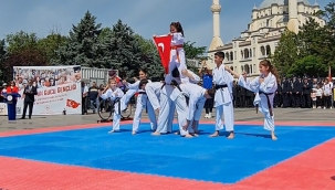 Öğrencilerin coşkulu gösterileri ilgi ile izlendi