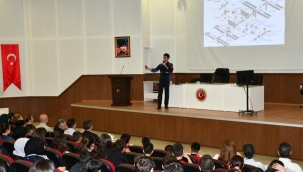 Astronot Atasever öğrencilerle buluştu