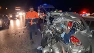 Ambulansın da karıştığı kazada ölü ve yaralılar var