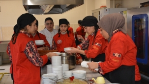 "Tescilli yemeğimiz öğrencilerin ellerinde lezzet buluyor"