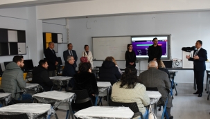 Öğrencilerin ilgi odağı haline geldi