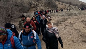 Saatlerce yürüyüşün ardından bırakın çağrısında bulundular
