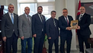 Yeni Sendika Başkanı Yüksel, "Sağlık Müdürü Polat'ın yatırımlarını takdir ediyoruz"