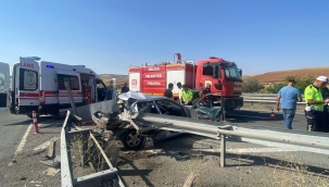 Feci kazada hayatını kaybetti, 4 kişi de yaralandı