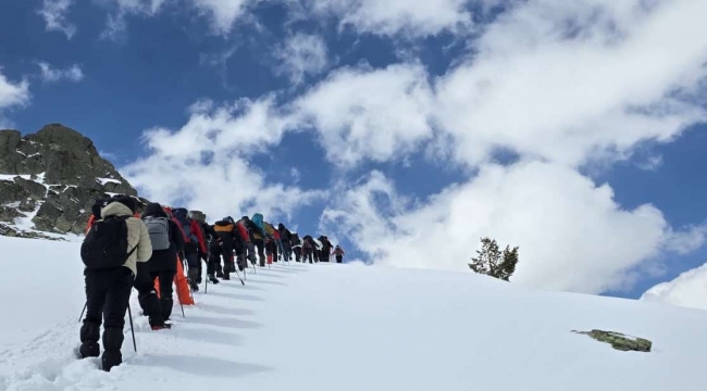 Köroğlu Dağları'na anlamlı tırmanış