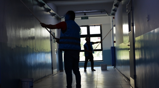 Yükümlüler okulları yeni eğitim öğretim yılına hazırlıyor