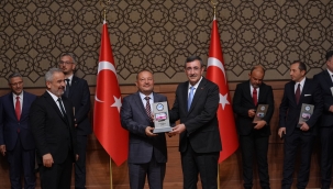 Frekansınızı ödüle layık görülen bu radyoya ayarlayın